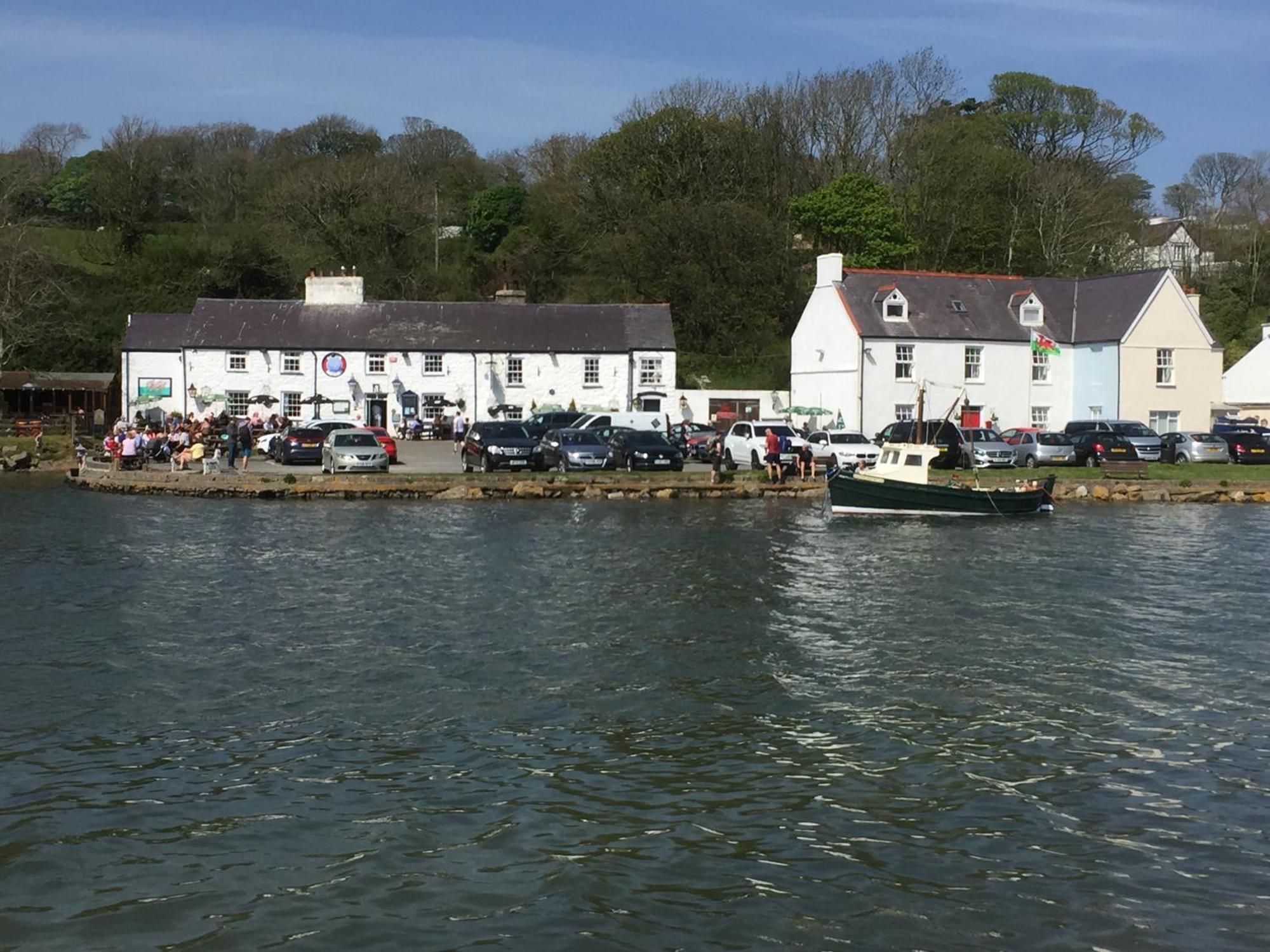 Room Only Guest Accommodation, Guest House Self Catering Bangor  Exterior photo