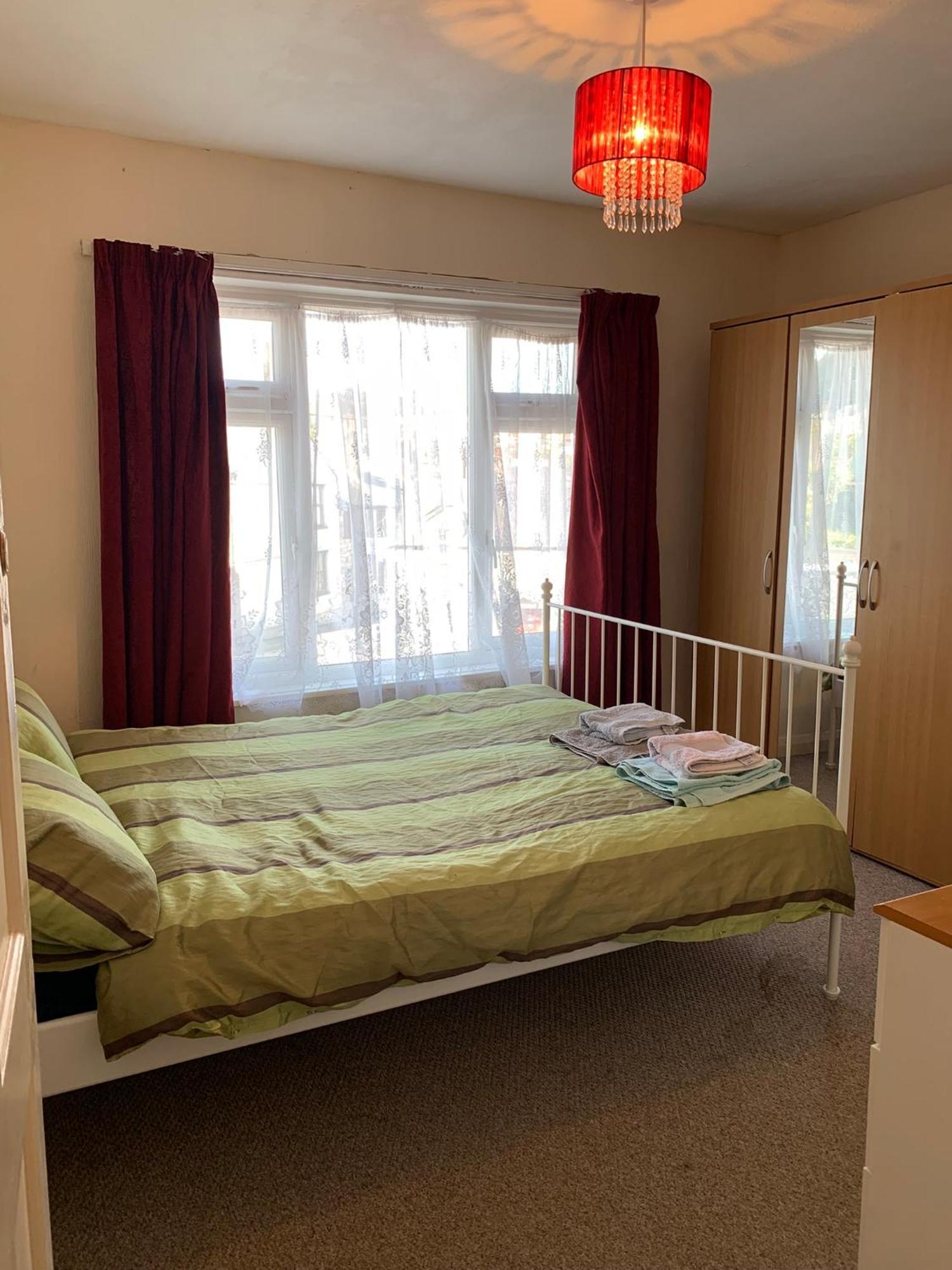Room Only Guest Accommodation, Guest House Self Catering Bangor  Exterior photo